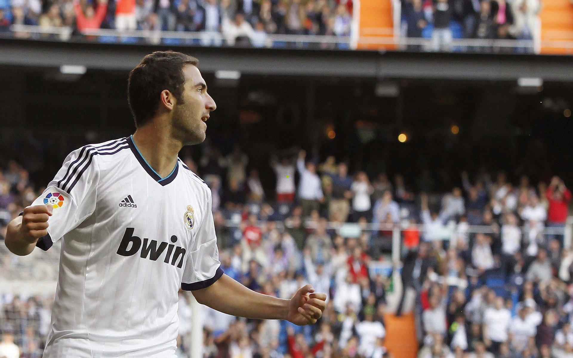 电竞史上的温馨篇章，Forg1ven与Rekkles互换队服致敬，H2K完胜强势晋级下一轮